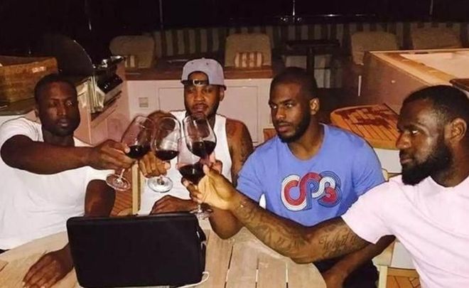 以空中姿态 以空中姿态