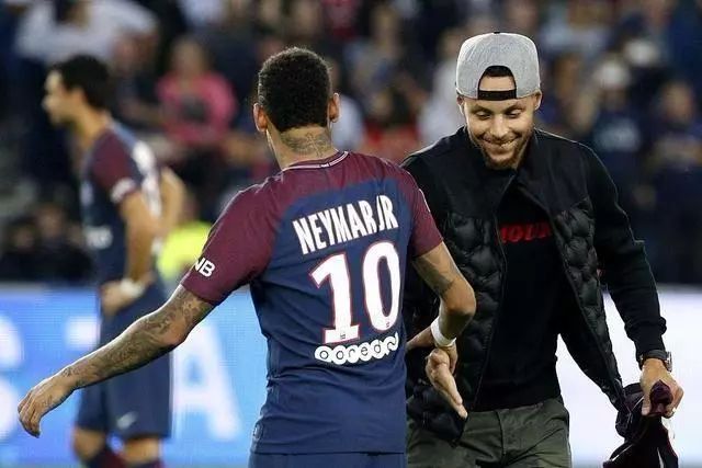 给对手制造 给对手制造