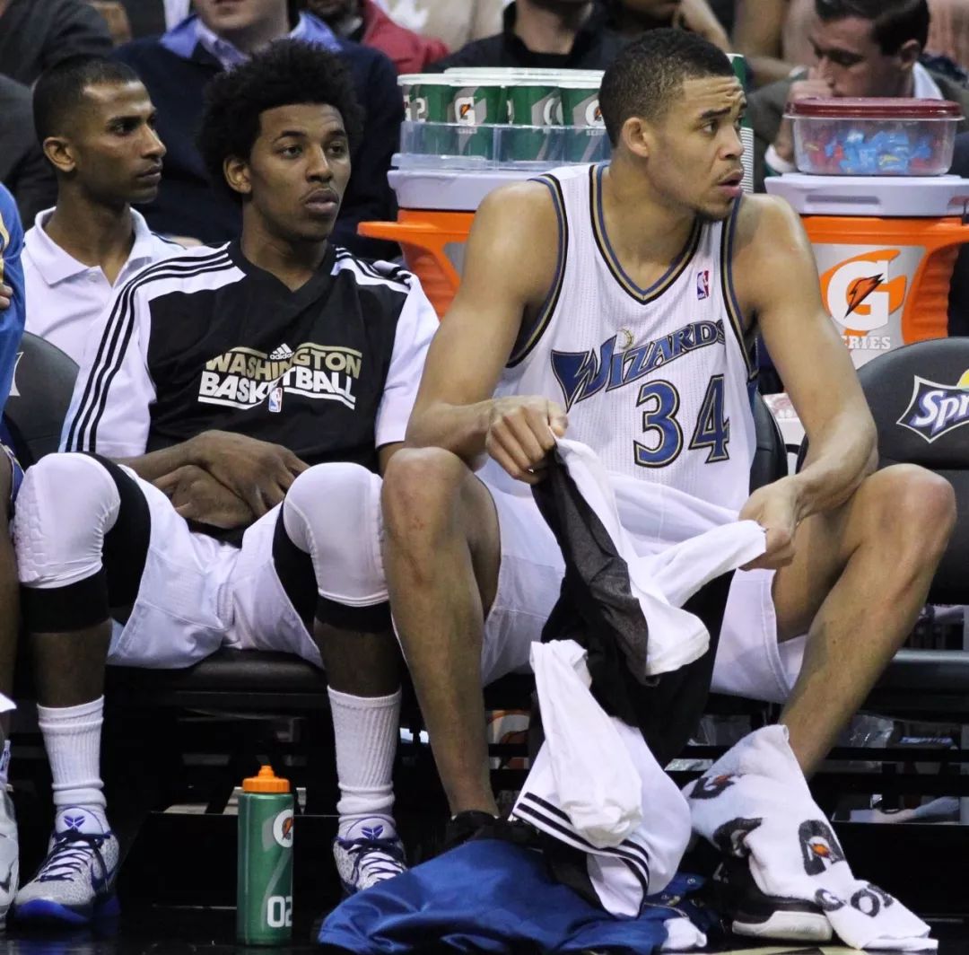 出手果断 出手果断